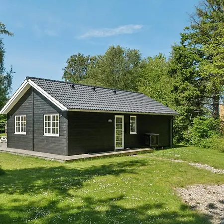Wooden House With Relaxing Atmosphere * Yderby